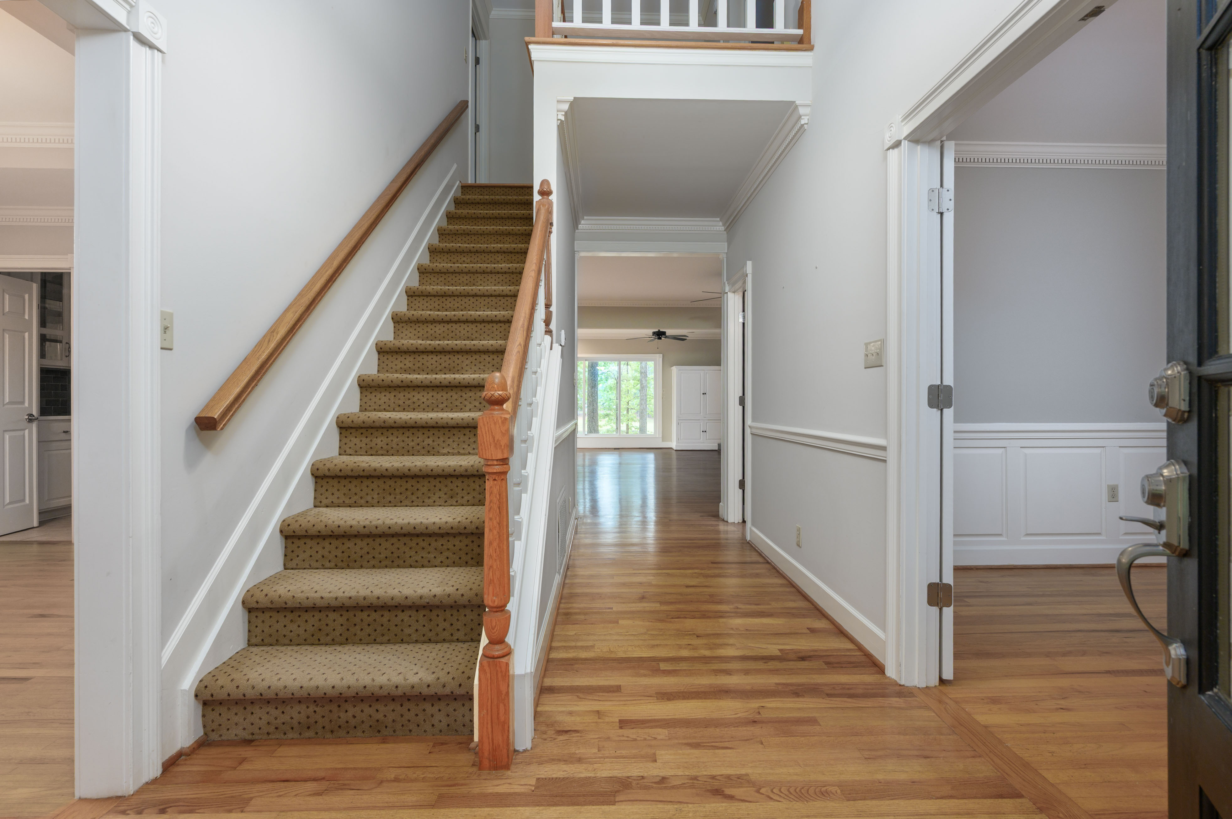 1051 Maddux Lane image 4